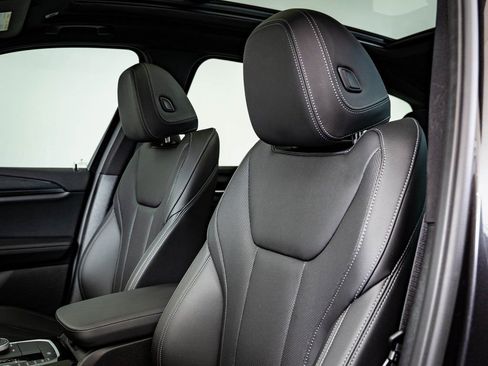 Certified 2024 BMW X3 xDrive30i w/ Convenience Package image 22