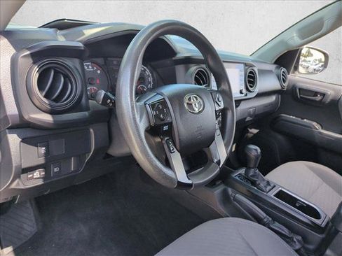 Certified 2021 Toyota Tacoma SR AWD/4WD image 10