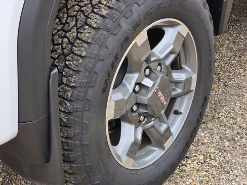 Used 2025 GMC Sierra 2500 SLT w/ Texas SLT Premium Package AWD/4WD image 10