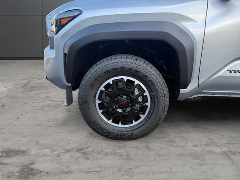 New 2026 Toyota Tacoma TRD Off-Road w/ TRD Off Road Premium Package AWD/4WD image 10
