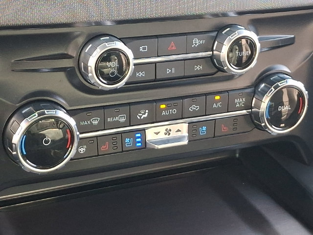 Used 2026 Ford F350 Platinum AWD/4WD image 14