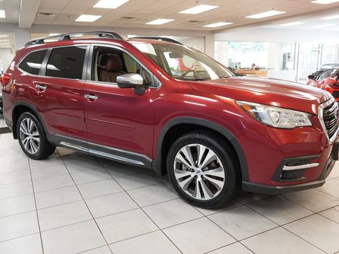 Used 2019 Subaru Ascent Touring AWD/4WD image 16