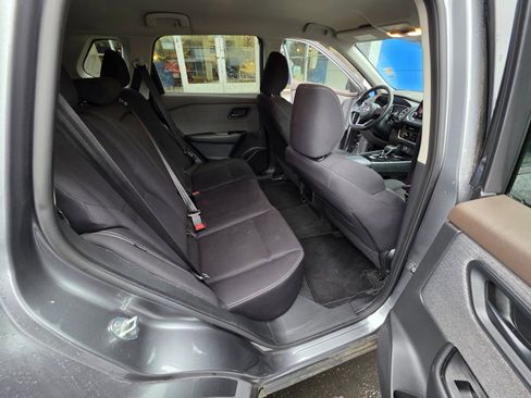 Used 2023 Nissan Rogue S image 21