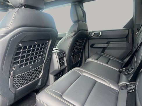 New 2025 Ford Bronco Badlands AWD/4WD image 16