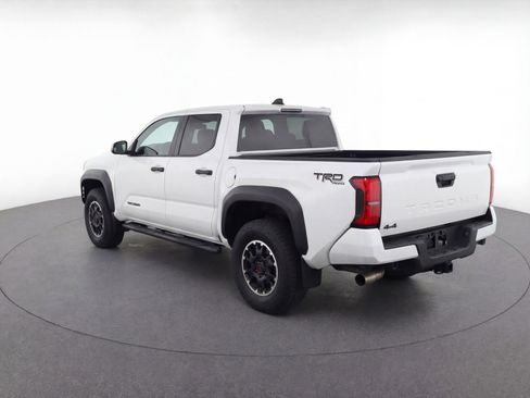 Used 2025 Toyota Tacoma TRD Off-Road image 6