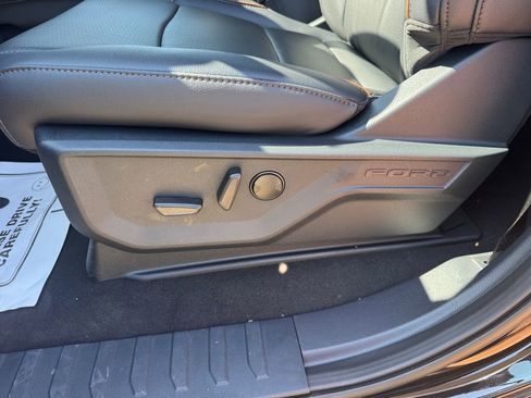 New 2026 Ford F350 Lariat w/ Black Appearance Package image 27
