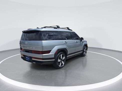 Used 2025 Hyundai Santa Fe Limited FWD image 8