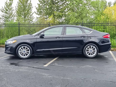 Used 2020 Ford Fusion SE FWD image 6