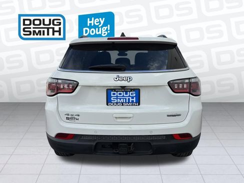 Used 2017 Jeep Compass Latitude w/ Popular Equipment Group AWD/4WD image 24