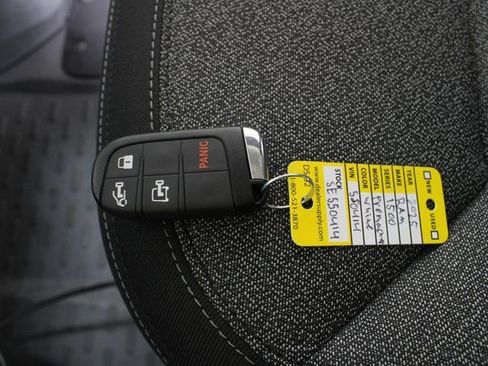 Used 2025 RAM ProMaster 2500 w/ Convenience Group image 7