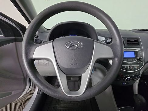 Used 2012 Hyundai Accent GLS FWD image 25