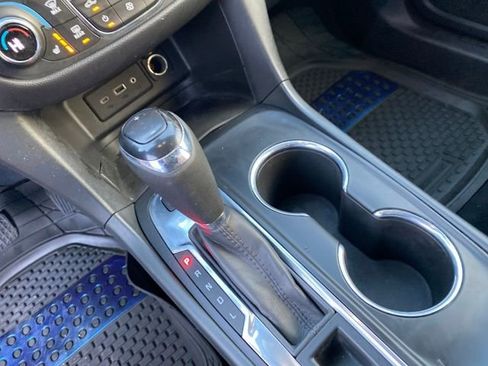 Used 2020 Chevrolet Equinox LT image 13