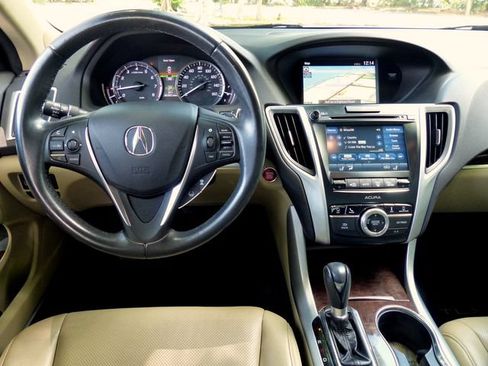 Used 2018 Acura TLX w/ Technology Package FWD image 6