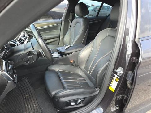 Used 2019 BMW 540i w/ M Sport Package RWD image 14