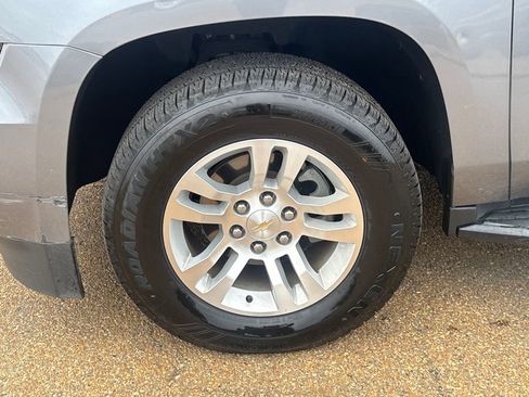 Used 2019 Chevrolet Tahoe LT image 24