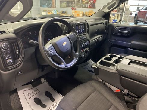 Used 2023 Chevrolet Silverado 1500 Custom image 10