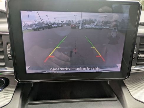 Used 2020 Ford Explorer XLT w/ Equipment Group 202A image 17