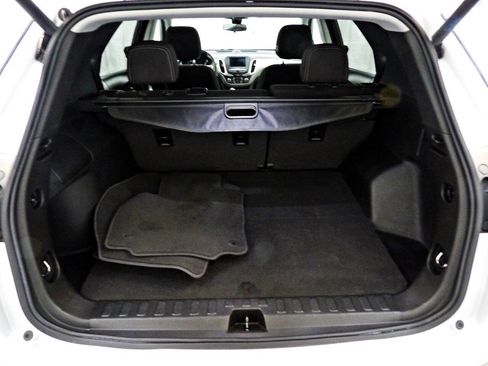 Used 2021 Chevrolet Equinox LT w/ Driver Convenience Package image 13