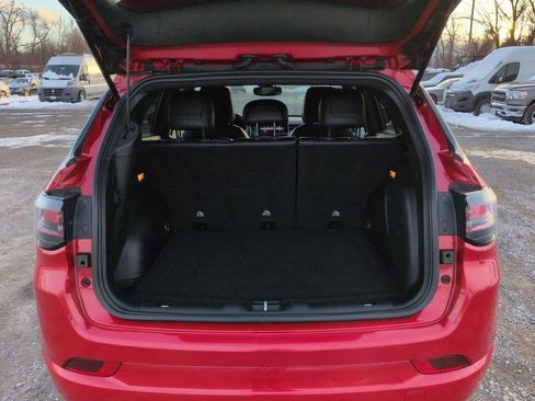 Used 2022 Jeep Compass Limited w/ (RED) Package image 5