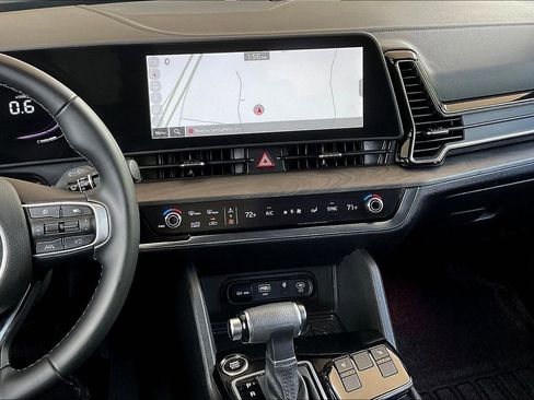 Used 2023 Kia Sportage X-Line AWD/4WD image 9