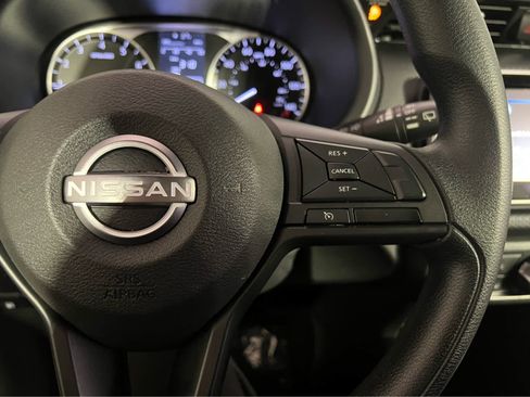 Used 2025 Nissan Kicks Play S image 18