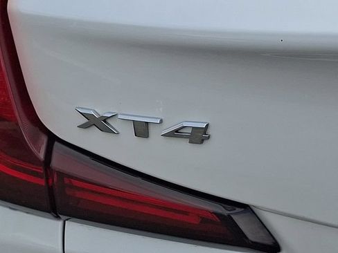 Used 2019 Cadillac XT4 Premium Luxury AWD/4WD image 32