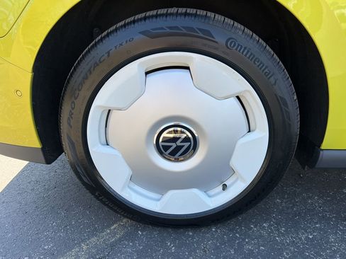 New 2025 Volkswagen ID. Buzz 1st Edition image 7