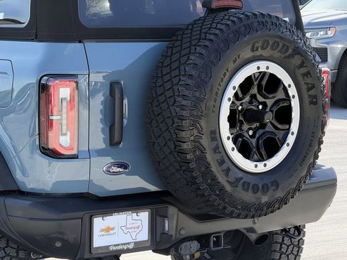 Used 2021 Ford Bronco Badlands w/ Sasquatch Package AWD/4WD image 6