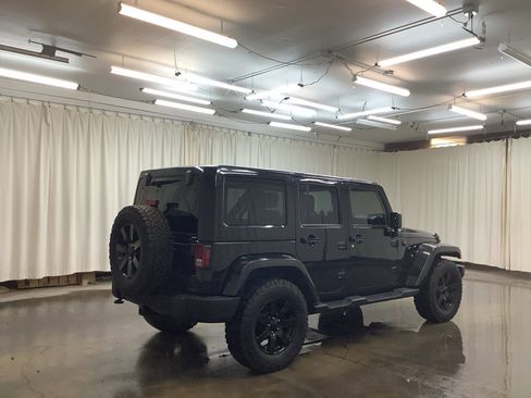 Used 2014 Jeep Wrangler Unlimited Sahara AWD/4WD image 6