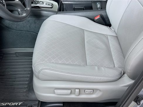 Used 2023 Honda Passport EX-L image 18