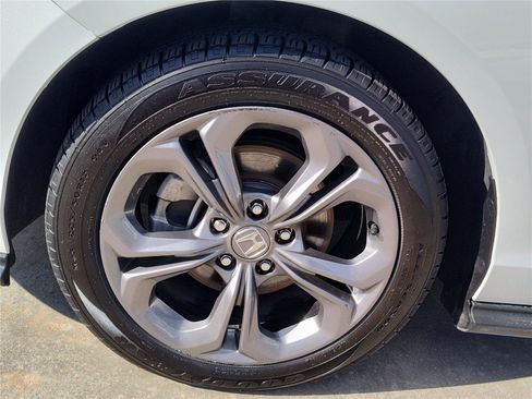 Used 2023 Honda Accord EX image 10