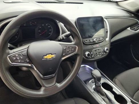 Used 2023 Chevrolet Malibu LT FWD image 11