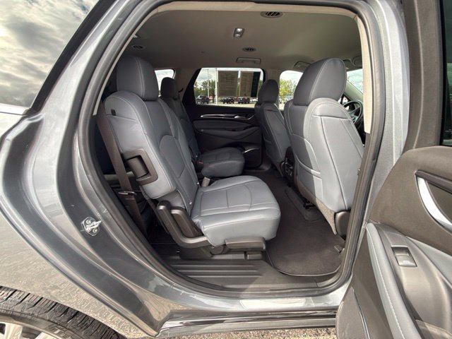 Certified 2020 Buick Enclave Essence w/ Sound and Sites Package AWD/4WD image 34