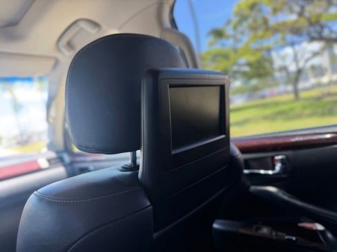 Used 2014 Lexus LX 570 4WD image 23