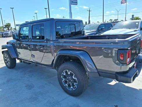 New 2026 Jeep Gladiator Sport AWD/4WD image 5