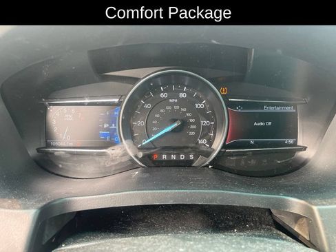Used 2017 Ford Explorer XLT w/ Equipment Group 202A AWD/4WD image 15
