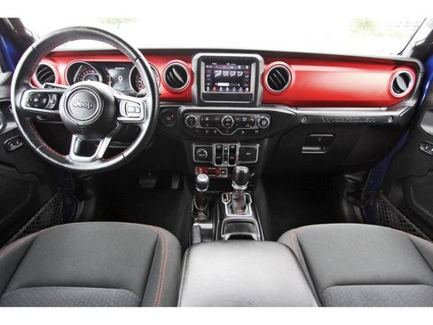 Used 2018 Jeep Wrangler Unlimited Rubicon AWD/4WD image 12