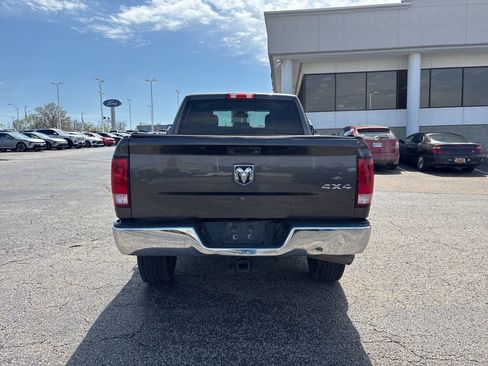 Used 2018 RAM 2500 Tradesman w/ Chrome Appearance Group image 6