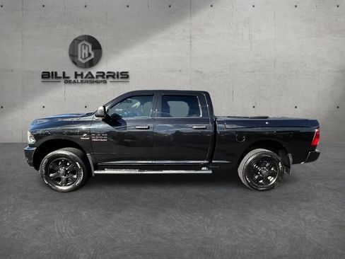 Used 2017 RAM 2500 SLT w/ Black Appearance Group AWD/4WD image 8