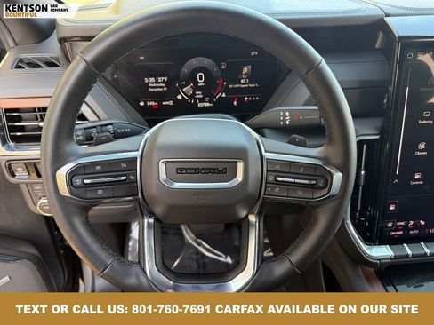 Used 2025 GMC Yukon XL Denali image 17