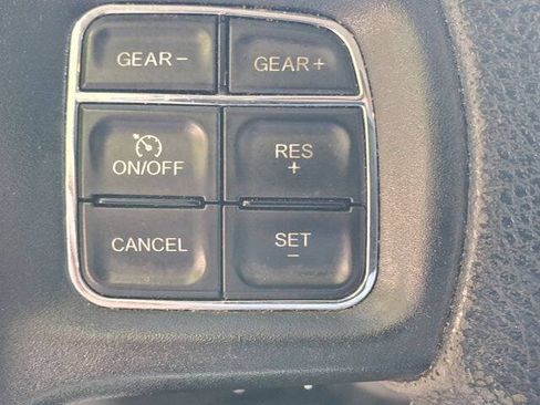 Used 2014 RAM 1500 Express AWD/4WD image 25