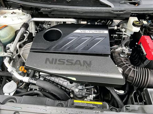 Certified 2023 Nissan Rogue SV image 33