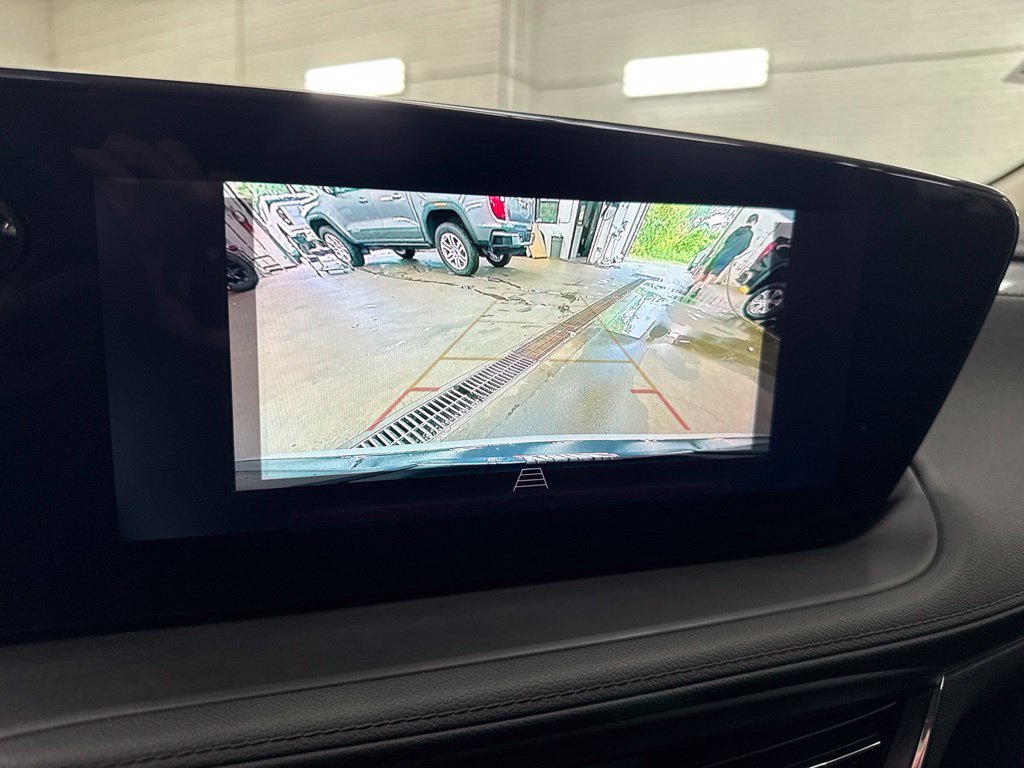 Used 2025 Buick Encore GX Preferred AWD/4WD image 27