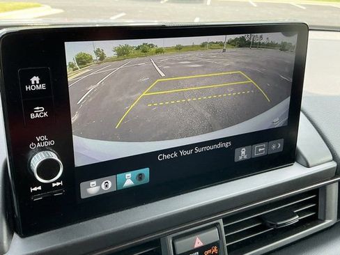Used 2025 Honda Pilot TrailSport image 27