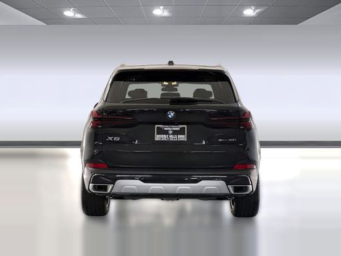 Used 2026 BMW X5 sDrive40i w/ Parking Assistance Package image 9