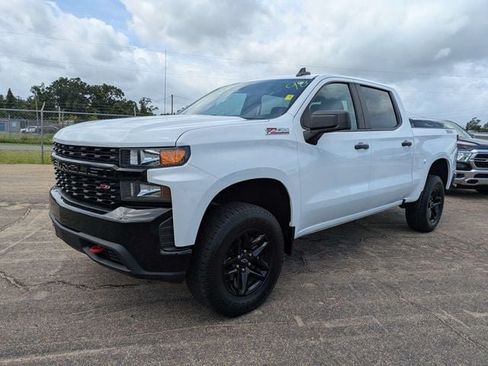 Used 2021 Chevrolet Silverado 1500 Custom Trail Boss AWD/4WD image 8