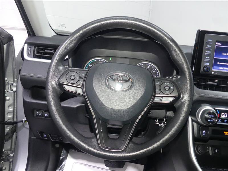 Used 2021 Toyota RAV4 LE AWD/4WD image 30