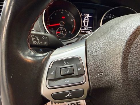 Used 2012 Volkswagen Golf 4-Door FWD image 24