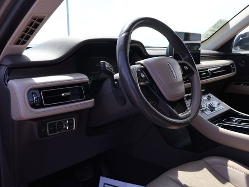 Used 2020 Lincoln Aviator Reserve w/ Equipment Group 201A AWD/4WD image 24