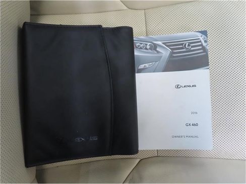 Used 2016 Lexus GX 460 image 28